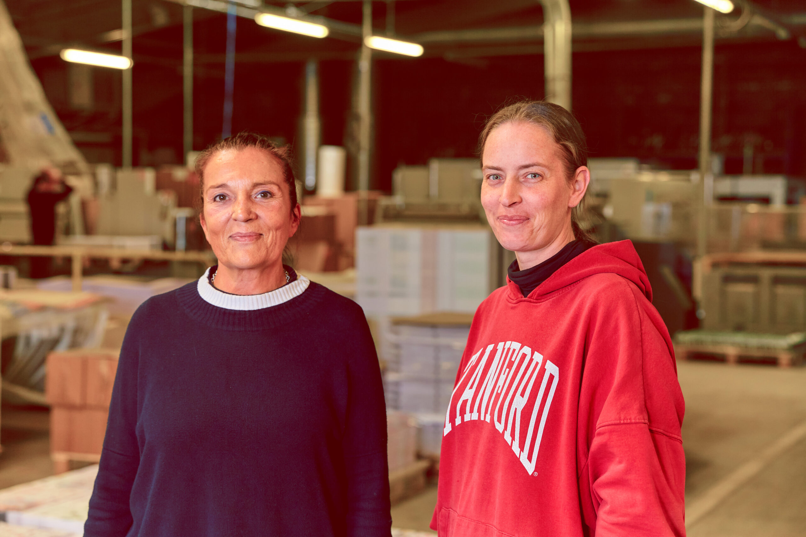 Corinne Duriez (responsable façonnage) et Jenifer Dreumont (transport logistique)